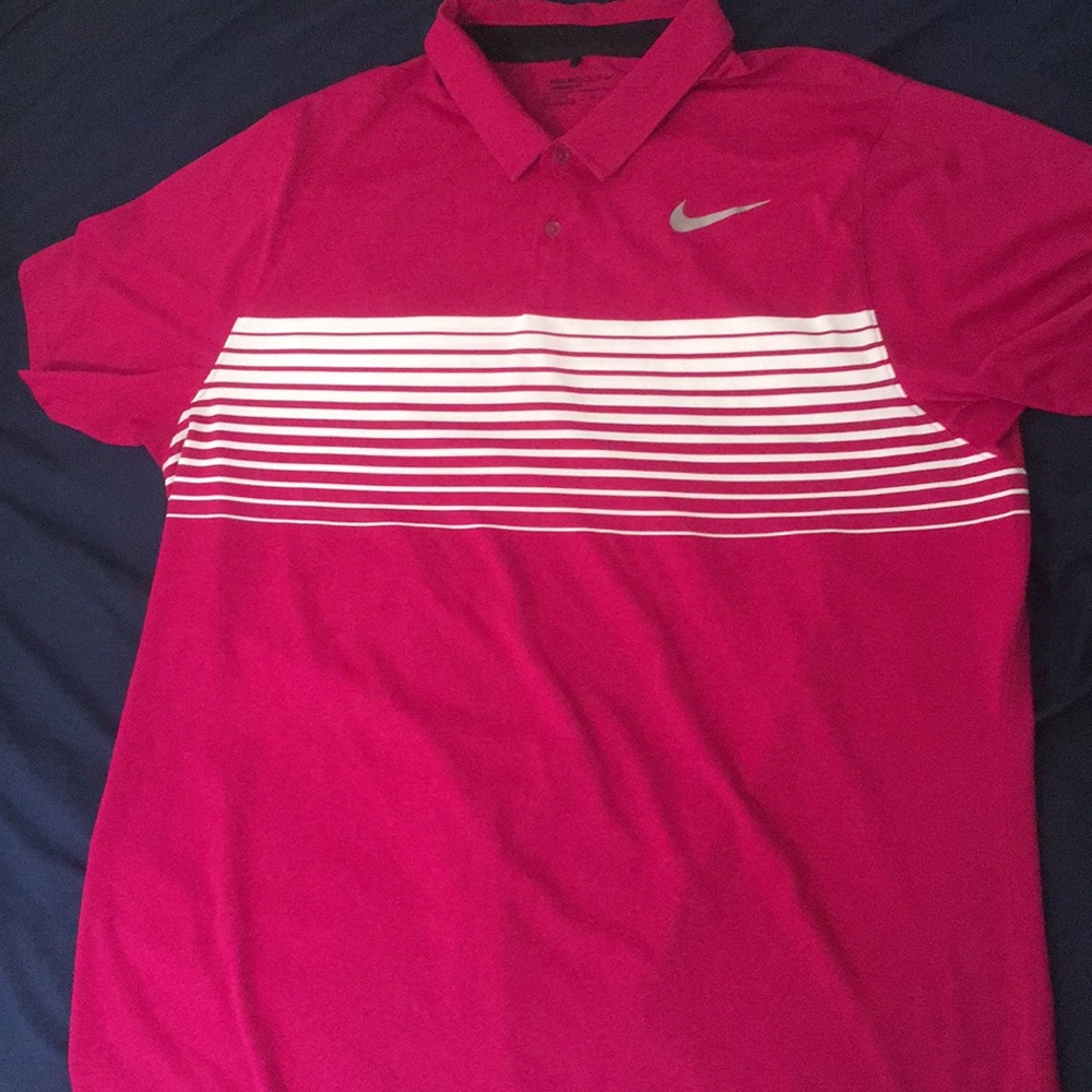 Nike dri- fit golf T-shirt